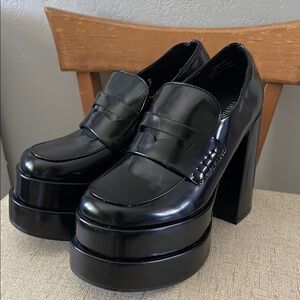 Forever 21 Shiny Black Platform Loafers